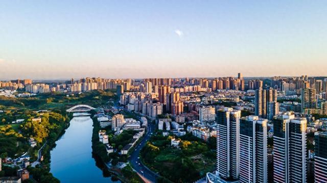 四川自贡:买房最高获11万元补贴,已挂牌出售、出租住房不计入家庭住房套数