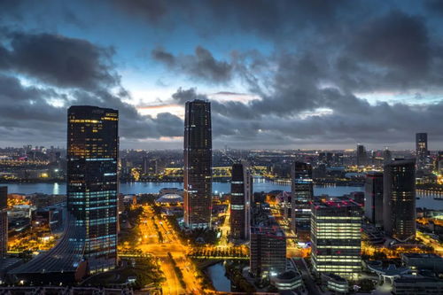 每日昱言丨潘功胜 推出房地产支持政策组合,用市场化方式加快推动存量商品房去库存